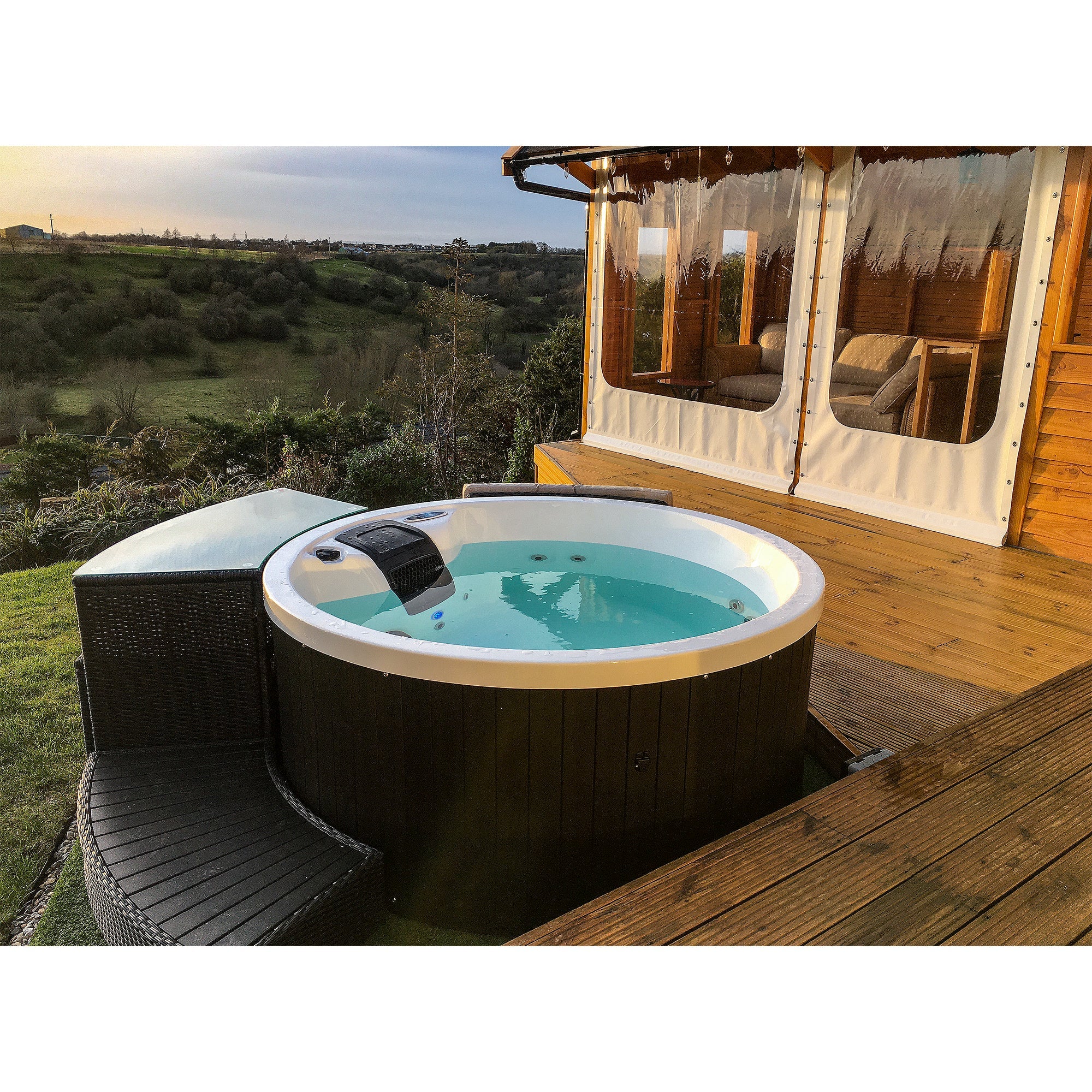 Canadian Spa Company Okanagan 4-Person 10-Jet Portable Hot Tub